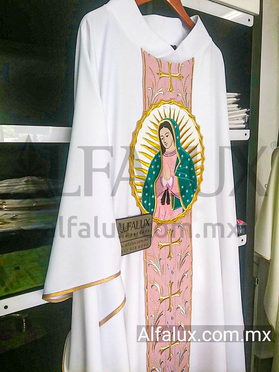 12 JARDIN Blanco Palo de Rosa Medallon VIRGEN